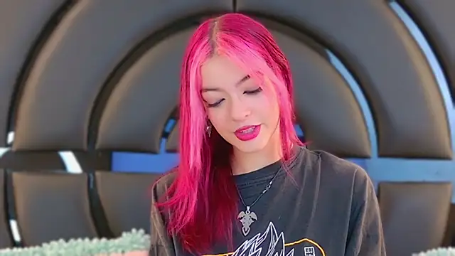 Snapshot of ElizabetthKitty chatting on January 2025 07:18:02 PM ElizabetthKitty online show from January 2025 07:18:02 PM