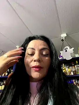 Snapshot of Hot_beauty__ chatting on October 2025 02:59:01 AM Hot beauty online show from October 2025 02:59:01 AM