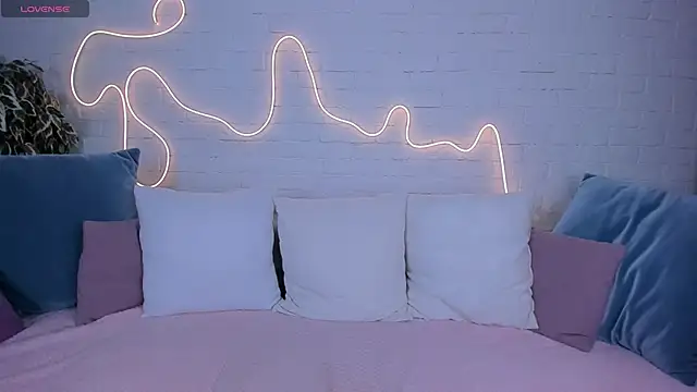 rossy babe  online show from January 2025 03:43:01 AM