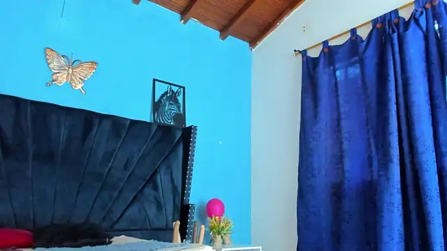 Snapshot of MAISE_HILL1 chatting on January 2025 01:35:02 PM MAISE HILL1 online show from January 2025 01:35:02 PM