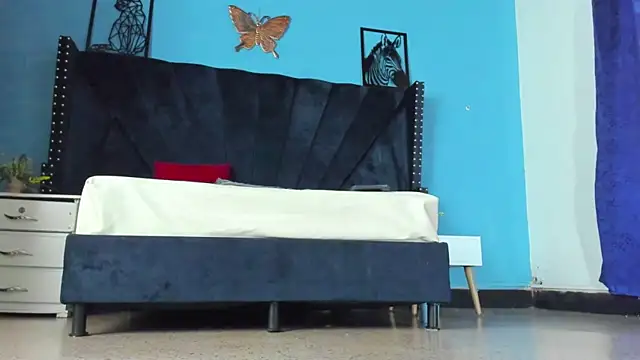 Snapshot of MAISE_HILL1 chatting on February 2025 12:43:02 PM MAISE HILL1 online show from February 2025 12:43:02 PM