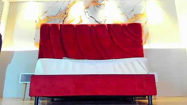 Snapshot of MAISE_HILL1 chatting on October 2025 01:22:01 PM MAISE HILL1 online show from October 2025 01:22:01 PM