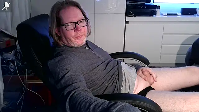 VSteph online show from October 2025 07:11:02 PM