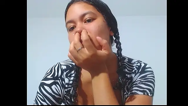 Snapshot of perverted_couple_- chatting on February 2025 06:43:01 AM perverted couple - online show from February 2025 06:43:01 AM