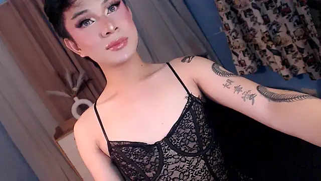 Dimpledimps69 online show from November 2025 01:21:02 PM