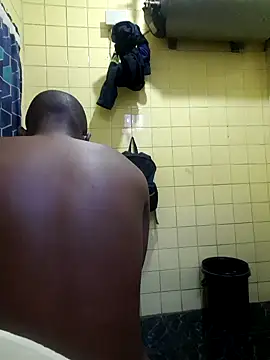 Polygamist online show from October 2025 05:03:02 AM