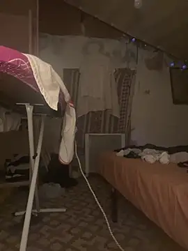 Yasmine47 online show from September 2025 03:33:02 AM