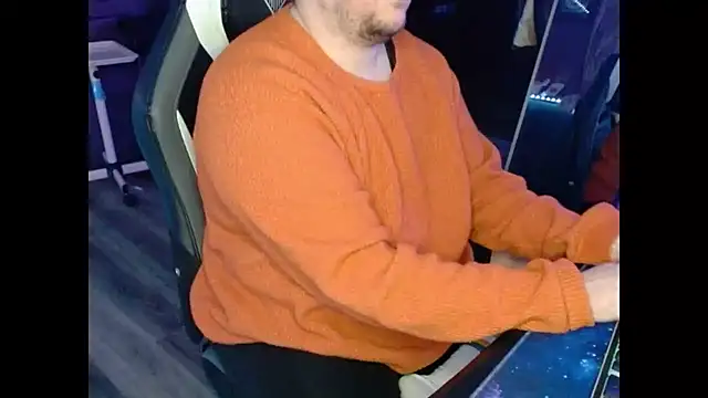 tuxedomasc 95 online show from February 2025 12:57:02 AM