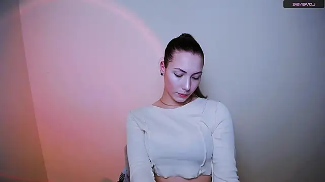 Snapshot of VanessaMay_ chatting on December 2024 06:31:02 PM VanessaMay online show from December 2024 06:31:02 PM