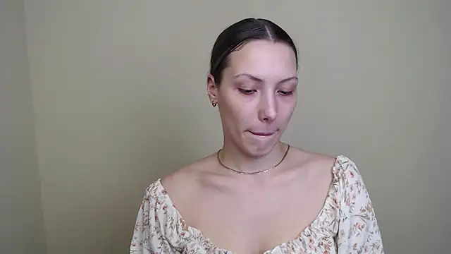 Snapshot of VanessaMay_ chatting on February 2026 05:19:02 PM VanessaMay online show from February 2026 05:19:02 PM