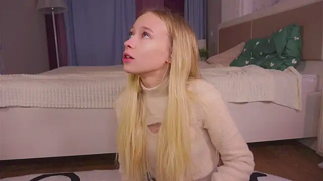 LynetBurby online show from December 2025 06:11:01 AM