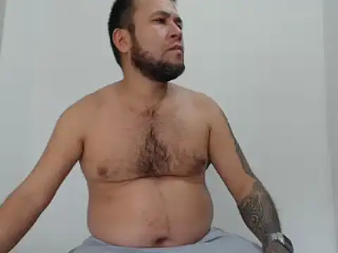 Snapshot of very2_sexy chatting on February 2025 04:12:02 PM very2 sexy online show from February 2025 04:12:02 PM