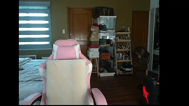 Snapshot of aya_saki chatting on January 2025 07:37:02 AM aya saki online show from January 2025 07:37:02 AM