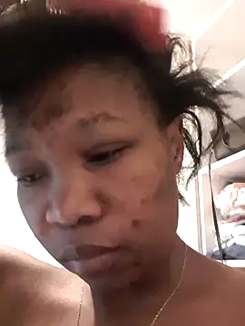 Snapshot of TheSweetBerry chatting on October 2025 03:08:01 AM TheSweetBerry online show from October 2025 03:08:01 AM