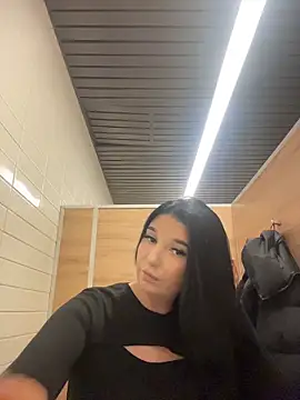 Tisha Busty online show from November 2025 12:39:02 PM