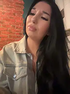 Tisha Busty online show from July 2026 01:30:01 PM