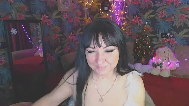 Snapshot of SusanLaNice chatting on December 2024 07:21:02 PM SusanLaNice online show from December 2024 07:21:02 PM