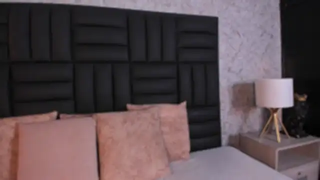 emma brooks1 online show from November 2025 11:54:01 AM