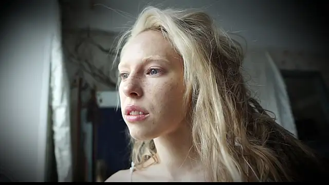  Phantom thread  online show from February 2025 08:58:01 AM