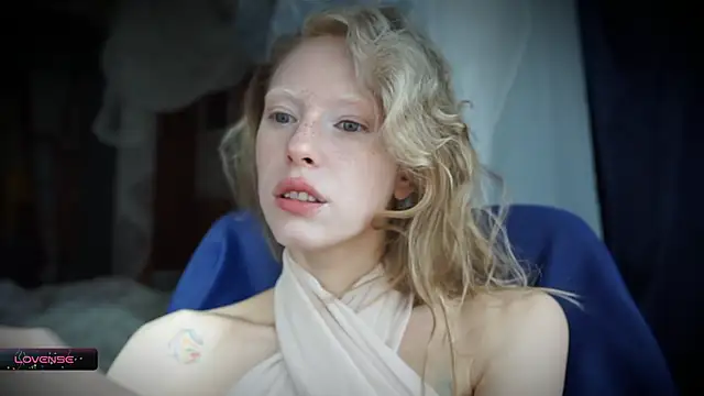  Phantom thread  online show from October 2025 10:04:01 AM