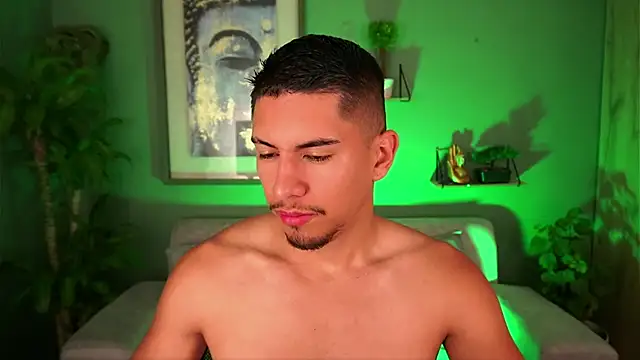 Aaronfox x online show from March 2025 09:21:01 AM