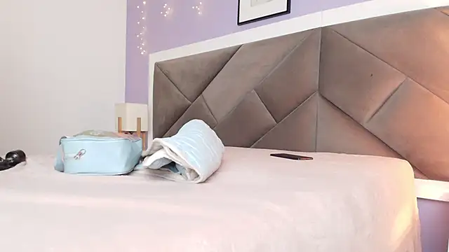 brigiitte rohan online show from November 2025 03:28:01 AM