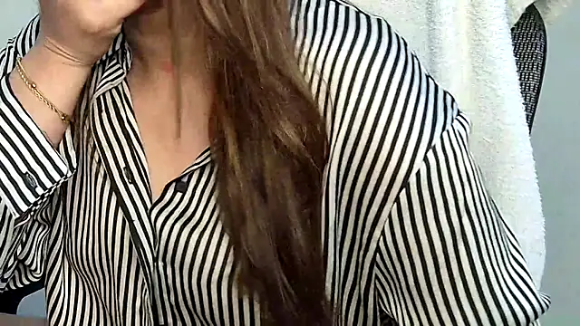 MIss-Naina online show from April 2026 12:19:02 PM