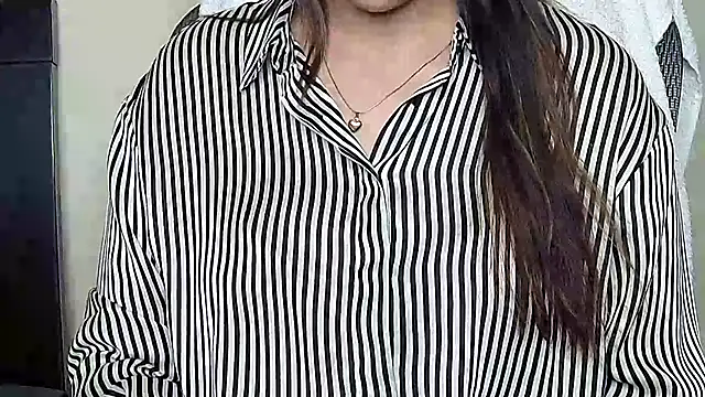 Snapshot of MIss-Naina chatting on May 2026 10:42:02 AM MIss-Naina online show from May 2026 10:42:02 AM