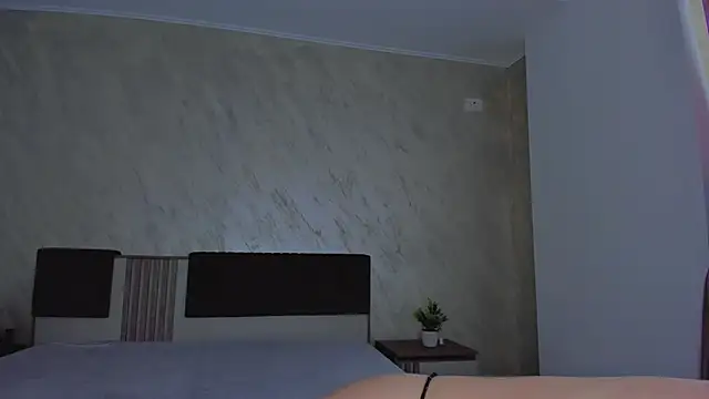 AliyaWade  online show from December 2025 08:31:01 AM