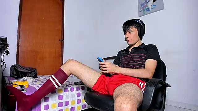 Huge latin cock online show from January 2025 10:06:01 PM