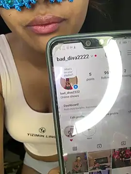 Snapshot of bad_diva chatting on January 2025 06:19:01 PM bad diva online show from January 2025 06:19:01 PM