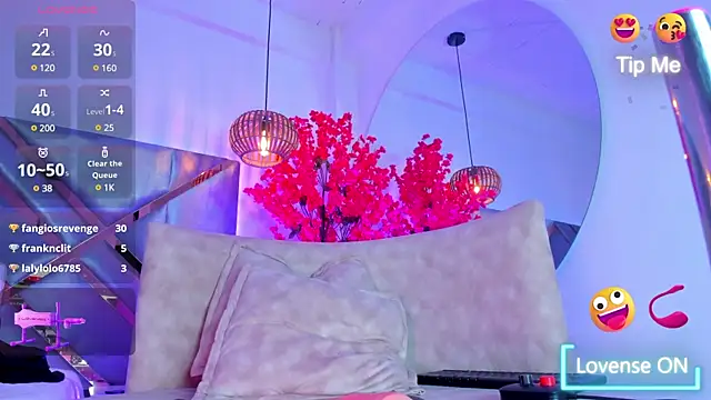 Snapshot of KimVelezz chatting on January 2025 11:11:01 PM KimVelezz online show from January 2025 11:11:01 PM