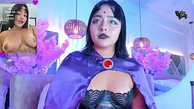 Snapshot of KimVelezz chatting on November 2025 07:14:01 PM KimVelezz online show from November 2025 07:14:01 PM