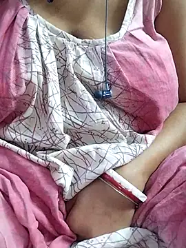 miss-Riy online show from April 2026 05:08:02 PM