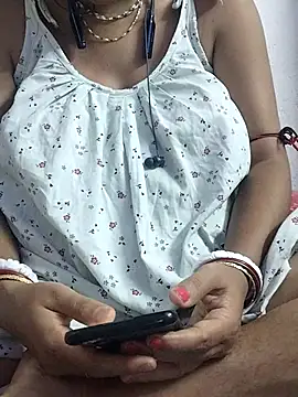 Snapshot of miss-Riy chatting on July 2026 05:04:02 PM miss-Riy online show from July 2026 05:04:02 PM