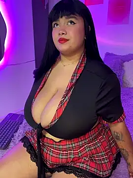 Snapshot of angie_bigboobs_ chatting on October 2025 01:45:02 PM angie bigboobs online show from October 2025 01:45:02 PM