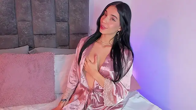 Snapshot of reallyfrost chatting on December 2024 05:58:02 AM reallyfrost online show from December 2024 05:58:02 AM