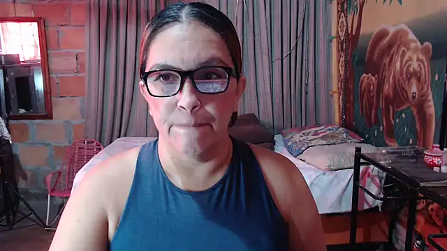 Snapshot of mom_son_dirty chatting on May 2026 12:22:02 PM mom son dirty online show from May 2026 12:22:02 PM