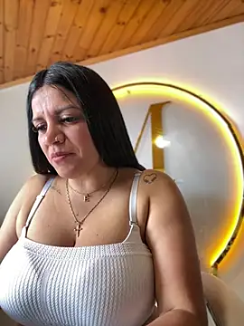 Snapshot of Milff_parkerrr chatting on January 2025 08:22:02 PM Milff parkerrr online show from January 2025 08:22:02 PM