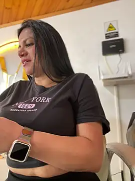 Snapshot of Milff_parkerrr chatting on February 2025 06:33:01 PM Milff parkerrr online show from February 2025 06:33:01 PM