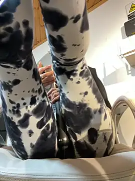 Snapshot of Milff_parkerrr chatting on March 2025 05:49:02 PM Milff parkerrr online show from March 2025 05:49:02 PM