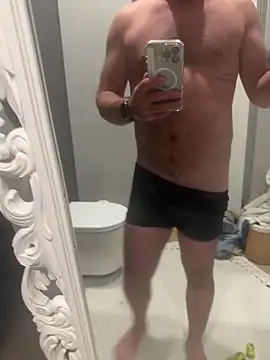 Tomkitomkii online show from October 2025 05:22:02 PM