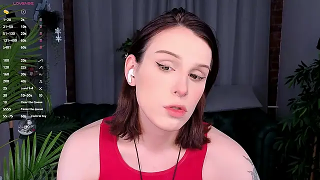  yourFoxy  online show from December 2024 02:43:02 PM