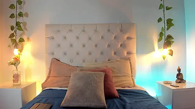 Isabella Flowers online show from January 2026 06:12:02 PM