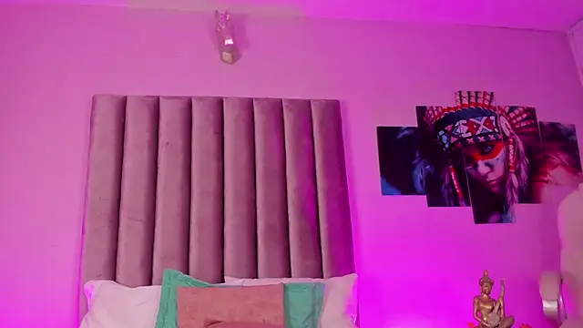 Isabella Flowers online show from April 2026 08:02:02 AM