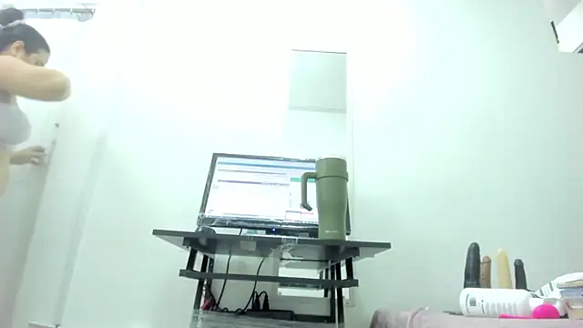 Dalia 20 online show from December 2025 12:41:02 AM