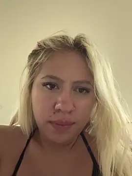 Snapshot of ConstansBlonde chatting on December 2024 05:01:01 AM ConstansBlonde online show from December 2024 05:01:01 AM