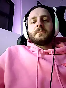 poldek38 online show from February 2025 08:35:02 PM