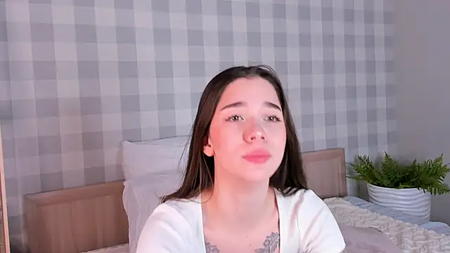 Snapshot of Butterflys1268 chatting on December 2024 03:37:02 AM Butterflys1268 online show from December 2024 03:37:02 AM