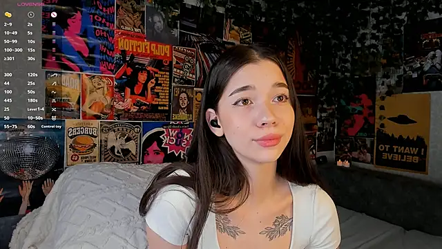 Snapshot of Butterflys1268 chatting on February 2025 10:10:02 PM Butterflys1268 online show from February 2025 10:10:02 PM